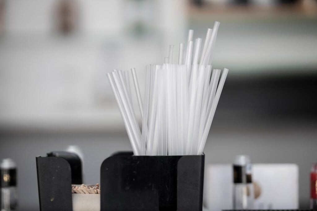 Alles wat je moet weten over plastic rietjes